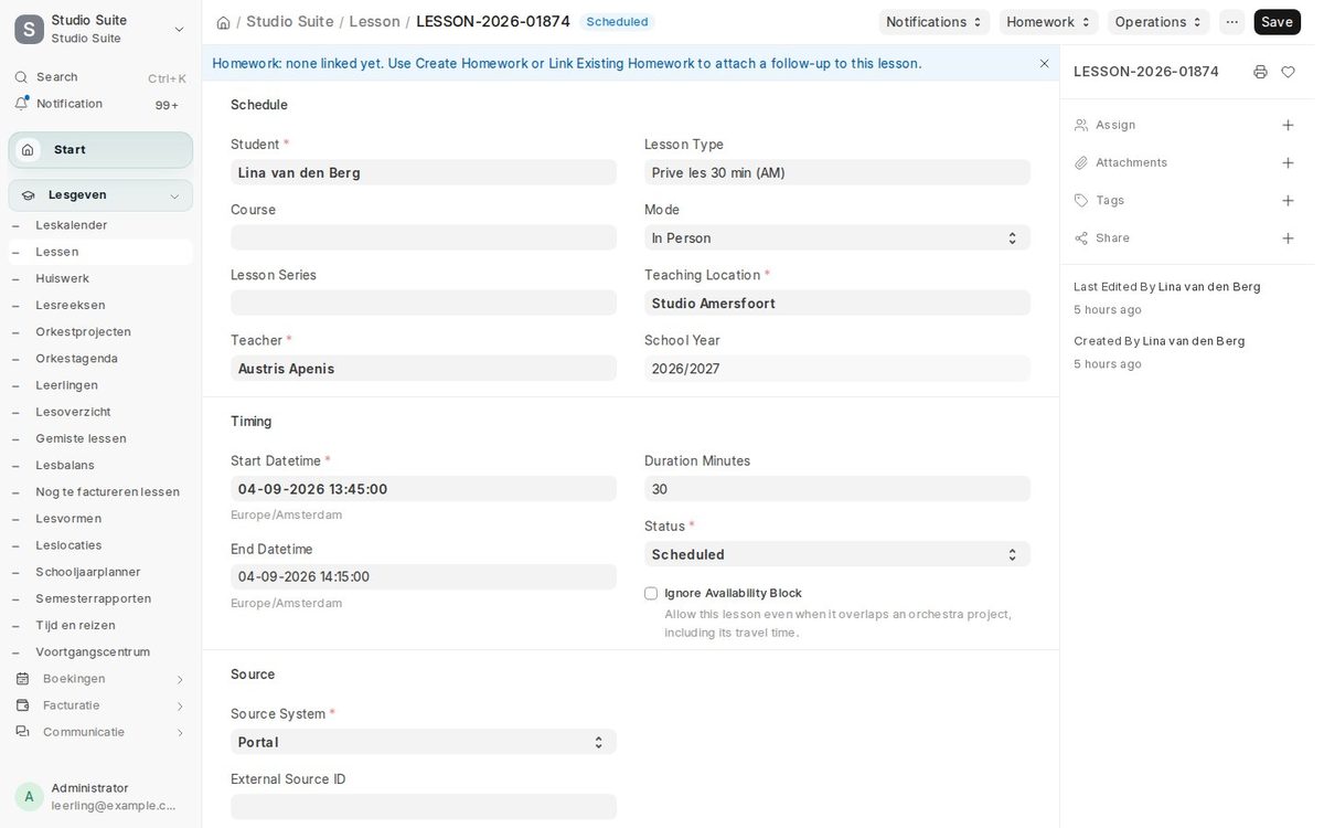 Studio Suite: One lesson: type, location, timing and status