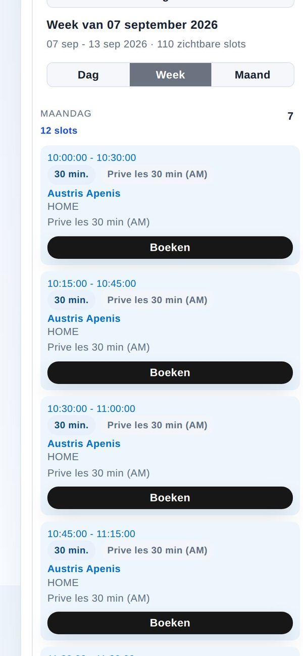 Studio Suite: The booking calendar on a phone